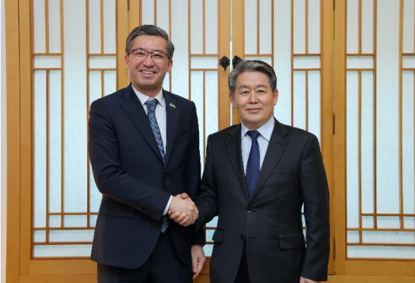 재외동포청장, 주한 우즈베키스탄 대사 접견 기사 이미지