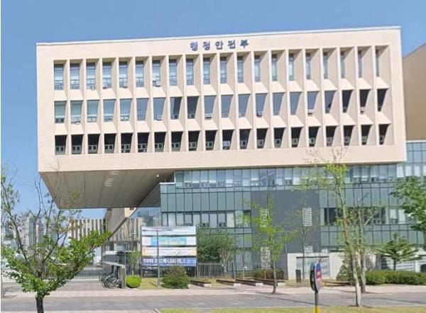 행정안전부, 프로그램 직접 만드는 AI 리더 공무원 육성 기사 이미지