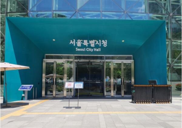 서울시, '가까운 곳에서 잠시 쉬어가세요'… 편의점 3천여 곳 배달라이더 쉼터로 기사 이미지